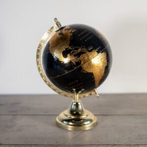 Globe terrestre noir et doré